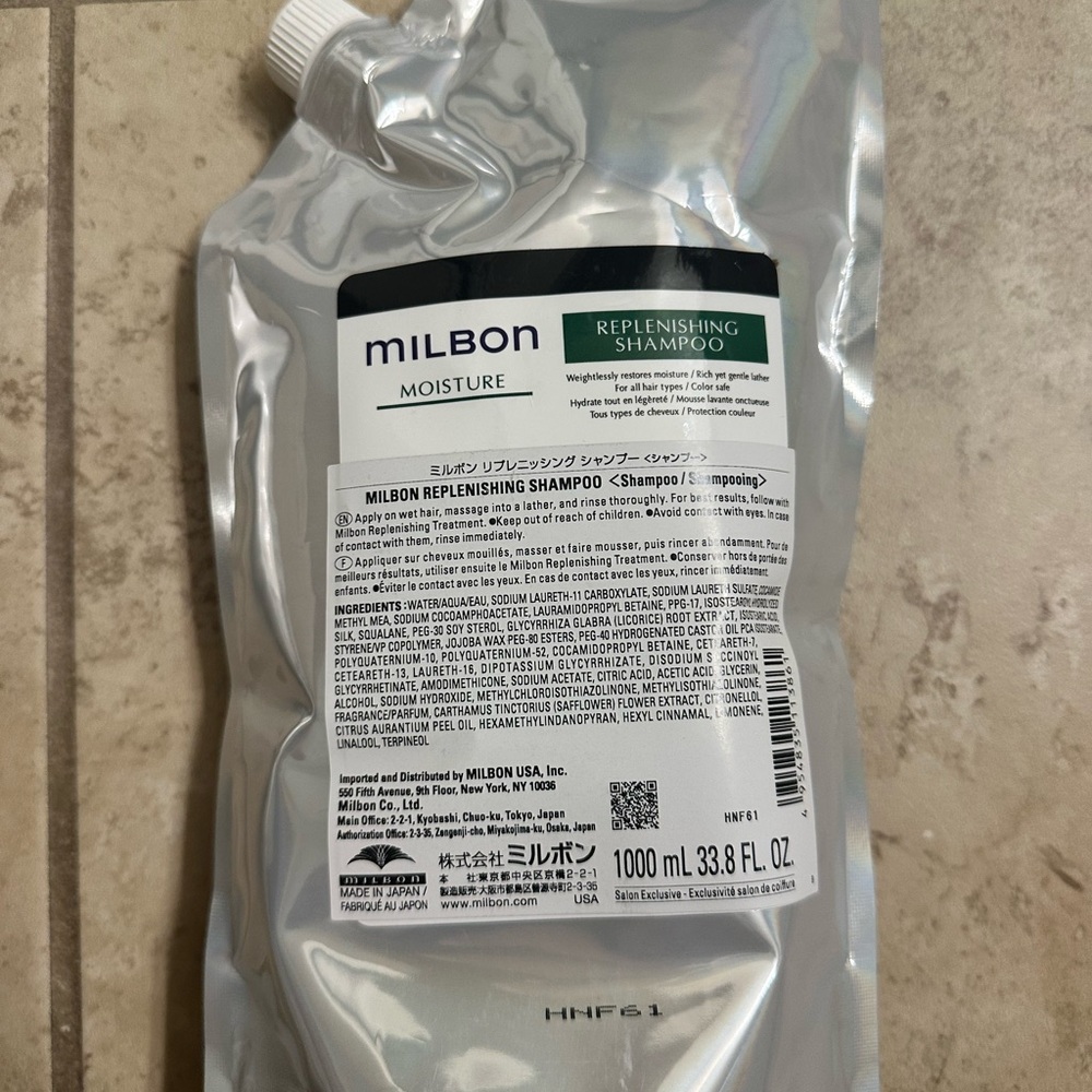 Milbon Moisture Replenishing Shampoo - Silver